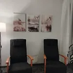 Bjoerktorpet Och Soltorpet Διαμέρισμα *