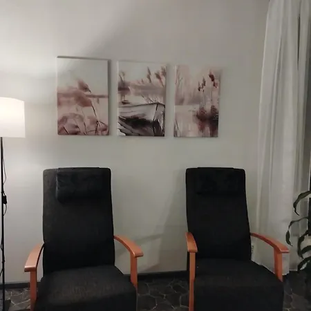 Bjoerktorpet Och Soltorpet 公寓 *